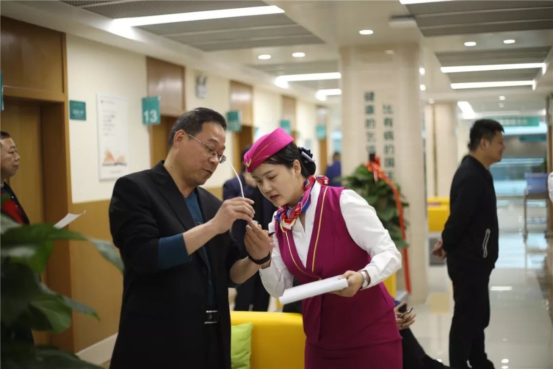 双鸭山24小时套医保卡(北京医保卡使用指南)